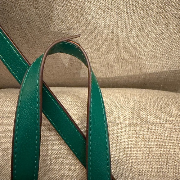 Gucci Flora Print Green Tote Bag used with wearing - Picture 3 of 8